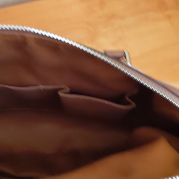 Handbag - Picture 4 of 6